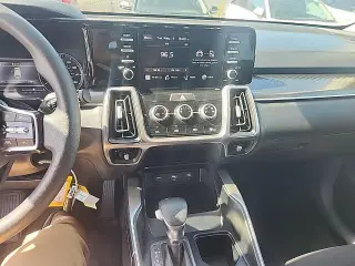 Kia Sorento 2023 LX 4dr SUV