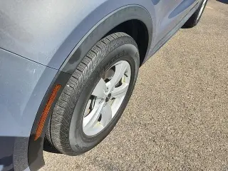 Kia Sorento 2023 LX 4dr SUV