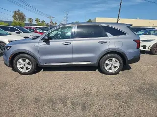 Kia Sorento 2023 LX 4dr SUV