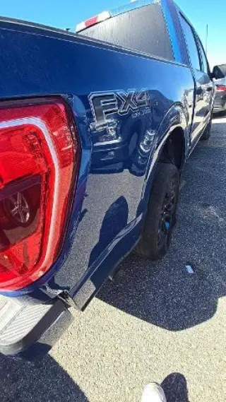 Ford F-150 2022 4x4 XL 4dr SuperCrew 5.5 ft. SB