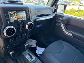 Jeep Wrangler Unlimited 2016 4x4 Sahara 4dr SUV