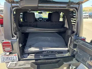 Jeep Wrangler Unlimited 2016 4x4 Sahara 4dr SUV