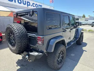 Jeep Wrangler Unlimited 2016 4x4 Sahara 4dr SUV