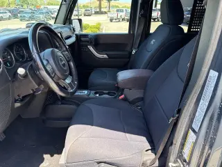 Jeep Wrangler Unlimited 2016 4x4 Sahara 4dr SUV