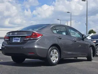 Honda Civic 2013 LX 4dr Sedan 5A