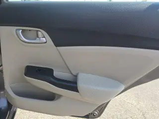 Honda Civic 2013 LX 4dr Sedan 5A