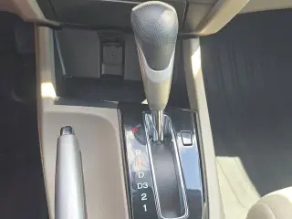Honda Civic 2013 LX 4dr Sedan 5A