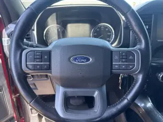 Ford F-150 2022 4x4 XL 4dr SuperCrew 5.5 ft. SB