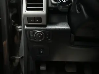 Ford F-150 2018 4x4 Raptor 4dr SuperCrew 5.5 ft. SB