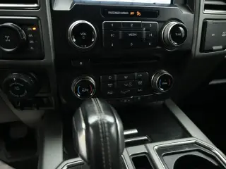 Ford F-150 2018 4x4 Raptor 4dr SuperCrew 5.5 ft. SB
