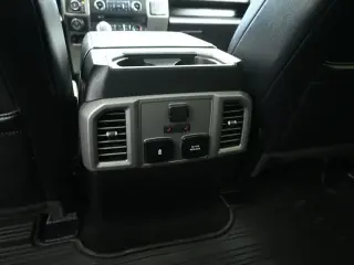 Ford F-150 2018 4x4 Raptor 4dr SuperCrew 5.5 ft. SB
