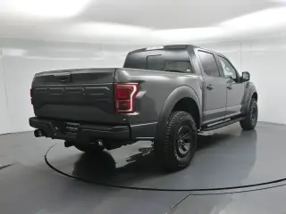 Ford F-150 2018 4x4 Raptor 4dr SuperCrew 5.5 ft. SB