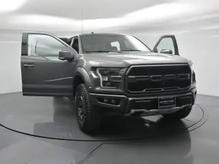 Ford F-150 2018 4x4 Raptor 4dr SuperCrew 5.5 ft. SB