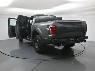 Ford F-150 2018 4x4 Raptor 4dr SuperCrew 5.5 ft. SB