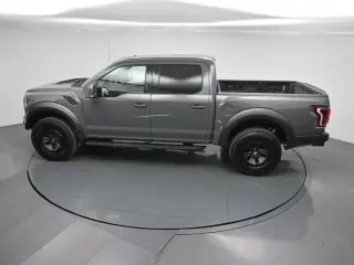 Ford F-150 2018 4x4 Raptor 4dr SuperCrew 5.5 ft. SB