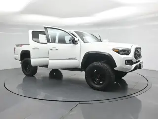 Toyota Tacoma 2022 4x4 TRD Pro 4dr Double Cab 5.0 ft SB 6M