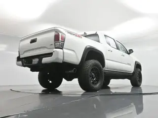 Toyota Tacoma 2022 4x4 TRD Pro 4dr Double Cab 5.0 ft SB 6M