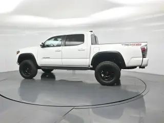 Toyota Tacoma 2022 4x4 TRD Pro 4dr Double Cab 5.0 ft SB 6M
