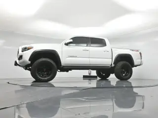 Toyota Tacoma 2022 4x4 TRD Pro 4dr Double Cab 5.0 ft SB 6M