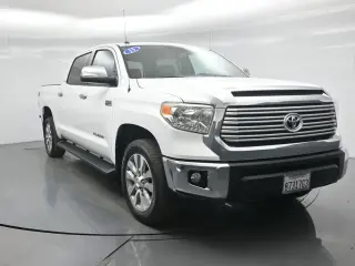 Toyota Tundra 2015 4x4 Limited 4dr CrewMax Cab Pickup SB (5.7L V8 FFV)
