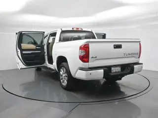 Toyota Tundra 2015 4x4 Limited 4dr CrewMax Cab Pickup SB (5.7L V8 FFV)