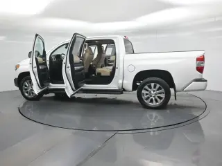 Toyota Tundra 2015 4x4 Limited 4dr CrewMax Cab Pickup SB (5.7L V8 FFV)