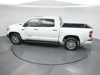 Toyota Tundra 2015 4x4 Limited 4dr CrewMax Cab Pickup SB (5.7L V8 FFV)