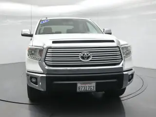 Toyota Tundra 2015 4x4 Limited 4dr CrewMax Cab Pickup SB (5.7L V8 FFV)