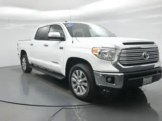 Toyota Tundra 2015 4x4 Limited 4dr CrewMax Cab Pickup SB (5.7L V8 FFV)