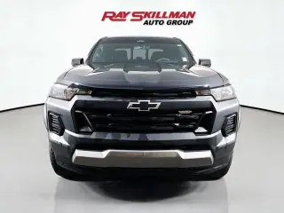 Chevrolet Colorado 2023 4x4 Trail Boss 4dr Crew Cab 5 ft. SB