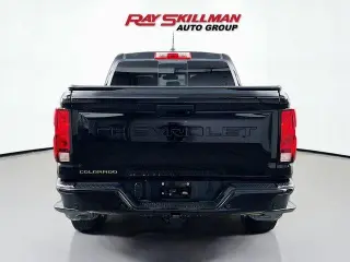Chevrolet Colorado 2023 4x4 Trail Boss 4dr Crew Cab 5 ft. SB