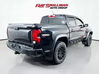 Chevrolet Colorado 2023 4x4 Trail Boss 4dr Crew Cab 5 ft. SB