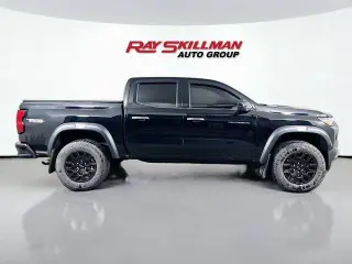 Chevrolet Colorado 2023 4x4 Trail Boss 4dr Crew Cab 5 ft. SB