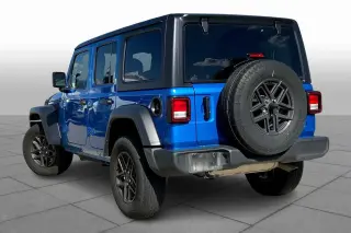 Jeep Wrangler 2024 4x4 Sport 4dr SUV