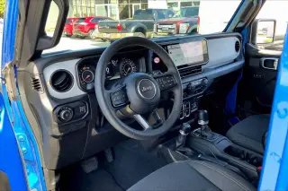 Jeep Wrangler 2024 4x4 Sport 4dr SUV