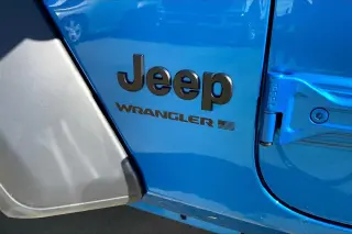 Jeep Wrangler 2024 4x4 Sport 4dr SUV