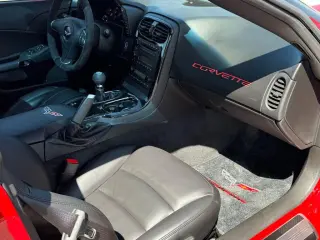 Chevrolet Corvette 2009 2dr Coupe w/1LT