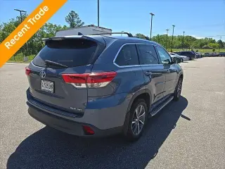 Toyota Highlander 2017 AWD XLE 4dr SUV