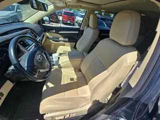 Toyota Highlander 2017 AWD XLE 4dr SUV