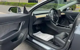 Tesla Model 3 2018 Mid Range 4dr Fastback