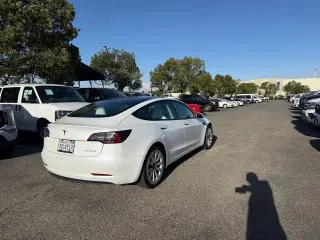 Tesla Model 3 2022 AWD Long Range 4dr Sedan