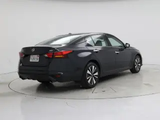 Nissan Altima 2019 2.5 SV 4dr Sedan