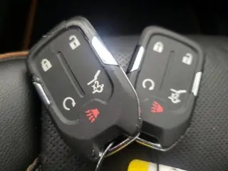 GMC Acadia 2022 4x4 AT4 4dr SUV