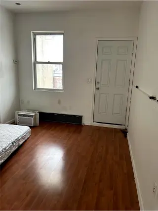 Propiedad en alquiler con 3 habitaciones y 1 baño en Brooklyn