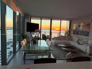 Propiedad en alquiler con 3 habitaciones y 2 baños en Miami