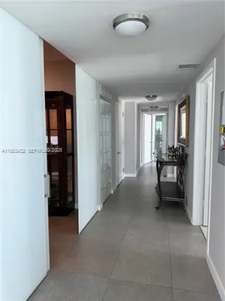 Propiedad en alquiler con 3 habitaciones y 2 baños en Miami