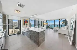 Propiedad en alquiler con 3 habitaciones y 2 baños en Miami