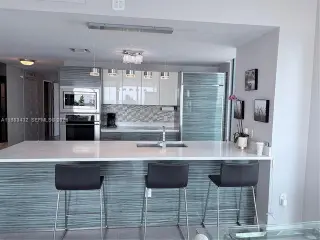 Propiedad en alquiler con 3 habitaciones y 2 baños en Miami