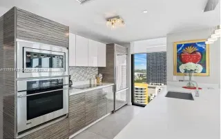 Propiedad en alquiler con 3 habitaciones y 2 baños en Miami