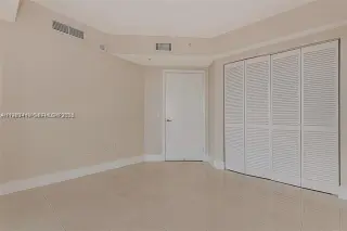 Propiedad en alquiler con 2 habitaciones y 2 baños en Miami
